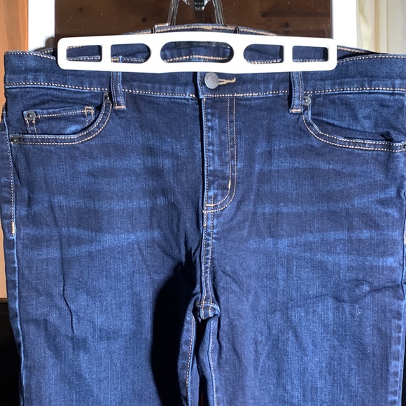 Dark Blue jeans, Brand Joe fresh, 30 inch waist/size 10 women’s - Picture 2 of 4